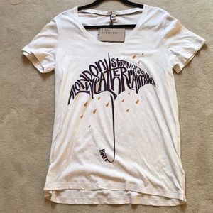Burberry tee